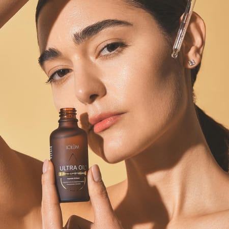 ULTRA OIL™ – Amestec de Uleiuri Vegetale cu acțiune de umplere și hidratare 50 ML
